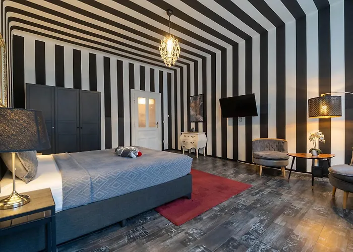 Appartement For 2 Near Karlskirche & U4 Metro Vienne